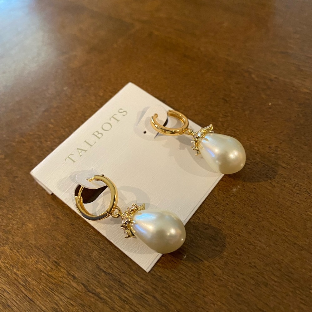 Talbots earrings - Picture 2 of 2